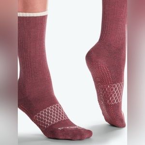 Women’s grip socks size small